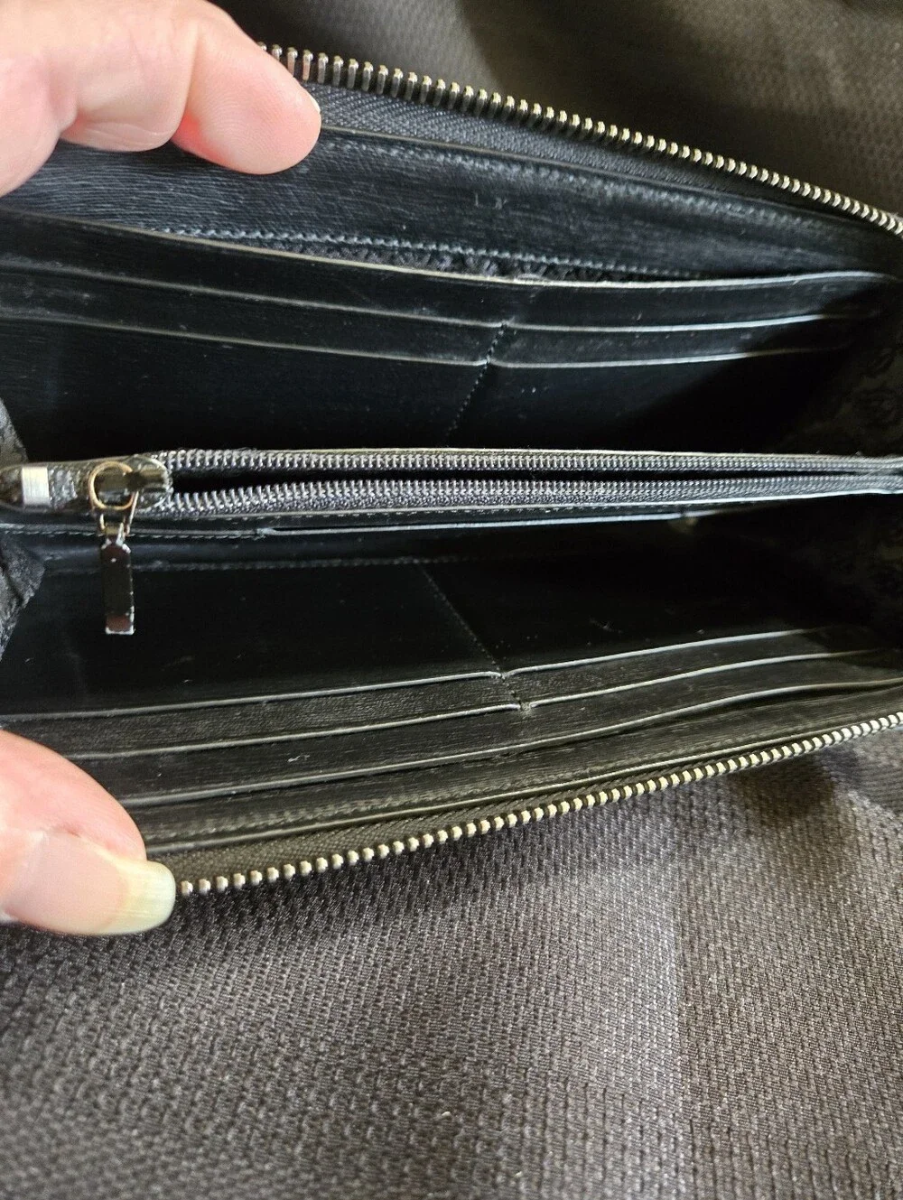 Dunhill Black Textured Leather Full Zip Wallet